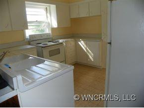 10 Robertson Street - Photo 8