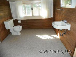 10 Robertson Street - Photo 9