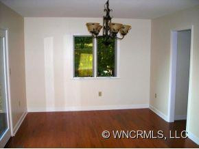 23 Chestnut Ridge Road - Photo 5