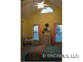 200 Whispering Stream Trail - Photo 9