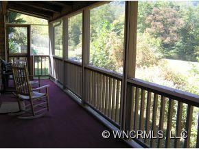 16 Donald Circle - Photo 3