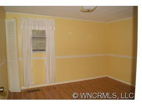 210 Poplar Lane - Photo 4