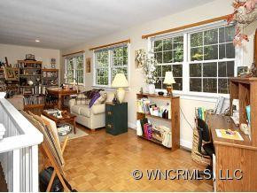 34 ABBEY LANE - Photo 8