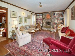 396 RICKEL DRIVE - Photo 2