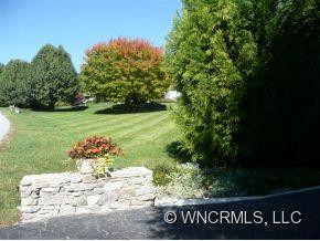 396 RICKEL DRIVE - Photo 9