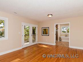 285 Macon Ave - Photo 8