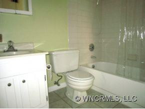 202 Portmanvilla Road - Photo 9