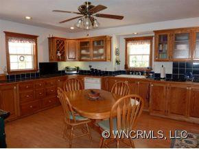 594 Joy Lane - Photo 5