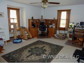 594 Joy Lane - Photo 8