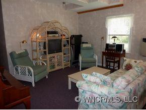 594 Joy Lane - Photo 9