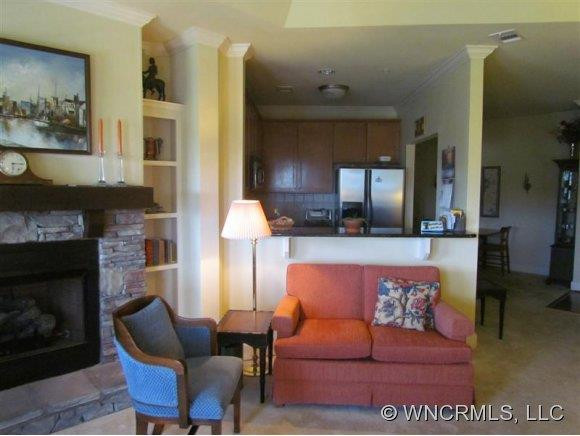 9 Kenilworth Knoll #402