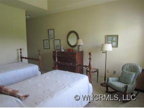 9 Kenilworth Knoll #402 - Photo 7