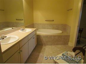 9 Kenilworth Knoll #402 - Photo 9