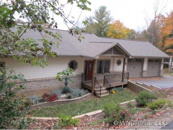 3 Emerald Drive