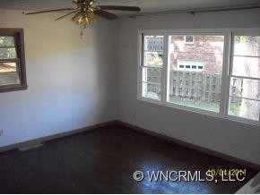 11 Parkwood Drive - Photo 4