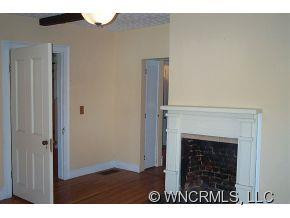 11 South College St - Photo 2