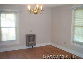 11 South College St - Photo 5