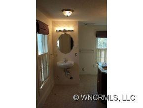 11 South College St - Photo 7