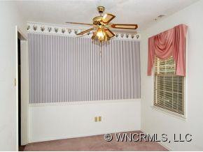 11 KNOLL RIDGE DRIVE - Photo 6