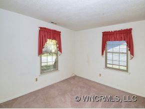 11 KNOLL RIDGE DRIVE - Photo 9