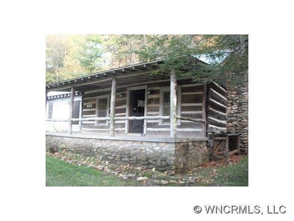 390 Village Lane