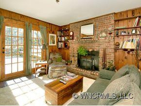 10 Redwood Road - Photo 2