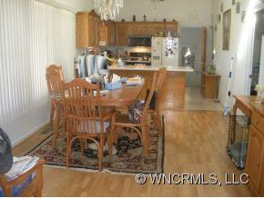 1089 Maple Springs Dr - Photo 4