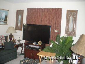 1089 Maple Springs Dr - Photo 7