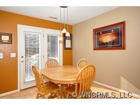 198 Wiltshire Circle - Photo 4