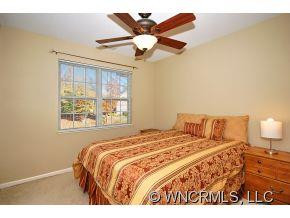 198 Wiltshire Circle - Photo 8