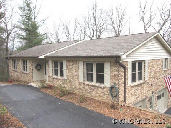 410 DEERHAVEN LANE