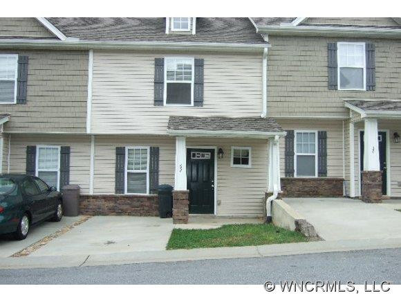 62 Torrington Ave