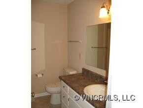 210 Oakridge Circle - Photo 13
