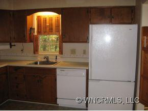 210 Oakridge Circle - Photo 4