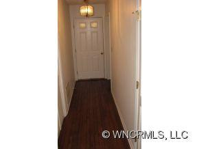 210 Oakridge Circle - Photo 9