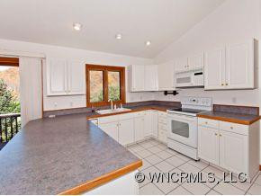 196 TIMBERLINE DRIVE - Photo 4