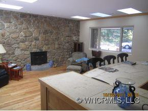 18 Forest Road - Photo 4