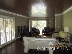 18 Forest Road - Photo 6