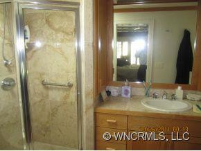 18 Forest Road - Photo 8