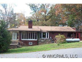 129 Saint Dunstans Rd - Photo 2