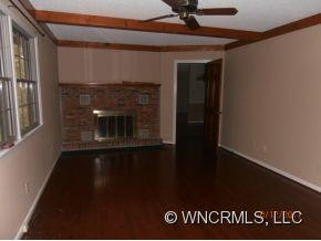 105 E Pinecrest Drive - Photo 4