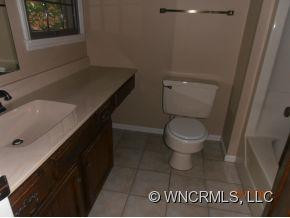 105 E Pinecrest Drive - Photo 6