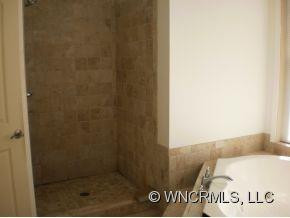 44 Maude Avenue - Photo 6