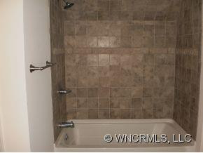 44 Maude Avenue - Photo 8