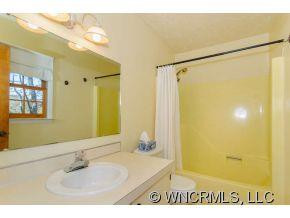 32 Whitaker View Road - Photo 12