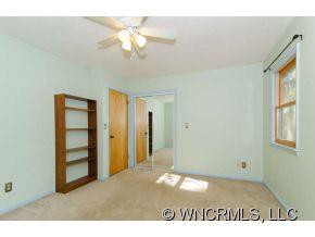 32 Whitaker View Road - Photo 13