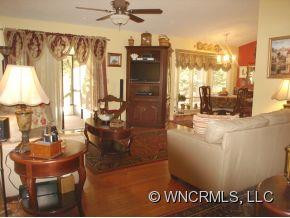 566 RAMBLING DR - Photo 5