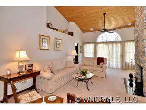 100 Meadowind Court - Photo 2