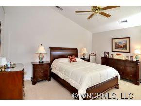 100 Meadowind Court - Photo 6