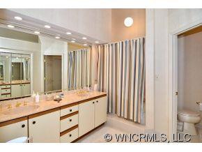 100 Meadowind Court - Photo 7